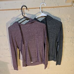 Lot Of 2 Medium Everleigh Womens Sweaters Hooded Green And Red